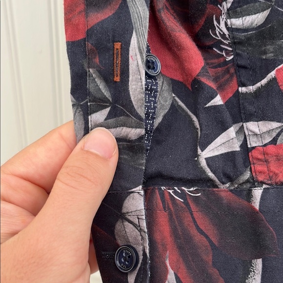 Ted Baker London size 4 men’s navy and red floral shirt - Picture 4 of 5